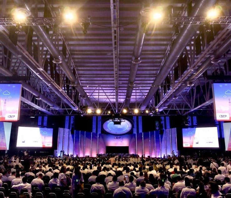 Octavio Romero Oropeza asegura que PEMEX debe menos y vale más