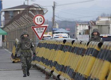 Corea del Norte atraviesa la frontera