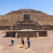 La Zona Arqueológica de Teotihuacán.