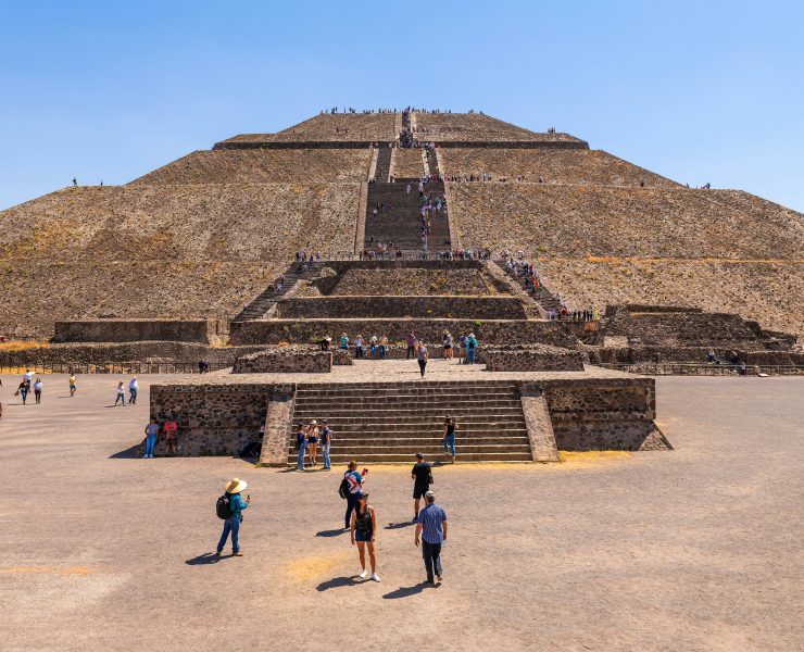 La Zona Arqueológica de Teotihuacán.