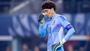 Ochoa sería el más interesado de que se concrete la firma con el AVS, ya que el no tener equipo, lo ha mantenido alejado de Selección Mexicana, y él desea disputar la Copa del Mundo de 2026. 