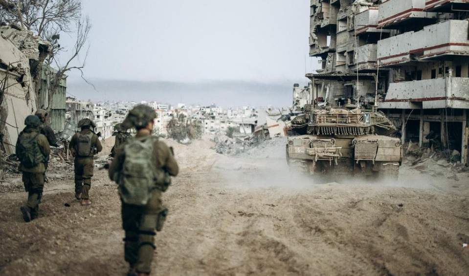 Más de 68 mil muertos y miles atrapados bajo escombros