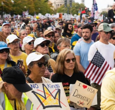 Históricas protestas contra Trump reúnen a millones de personas
