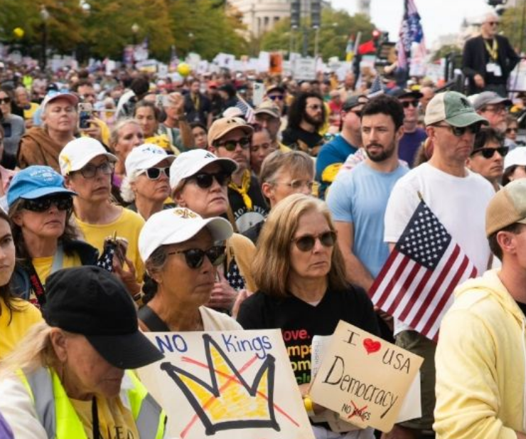 Históricas protestas contra Trump reúnen a millones de personas