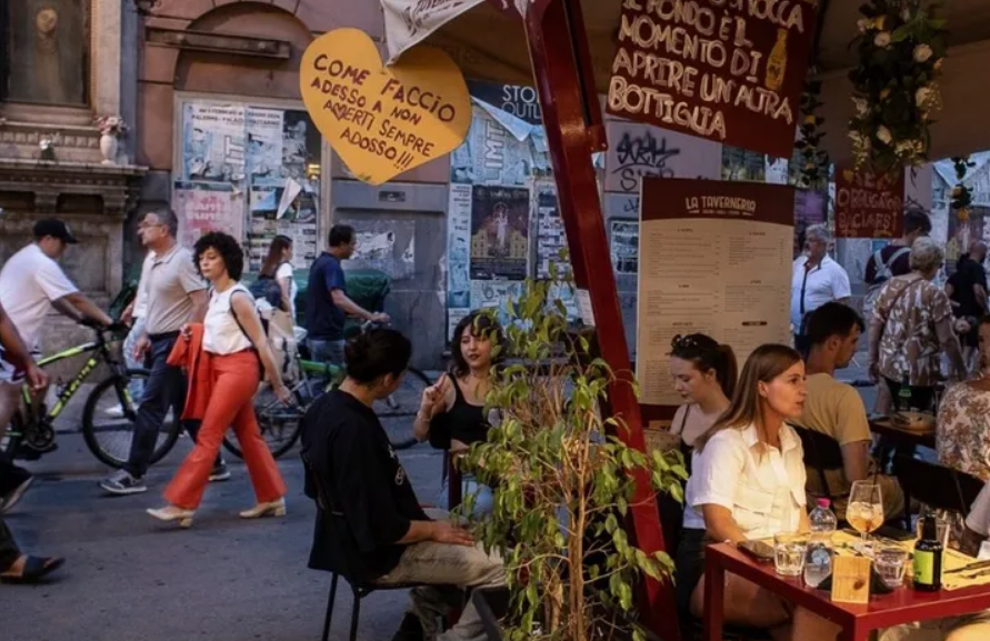 Hacia un límite necesario: Italia prohíbe más restaurantes