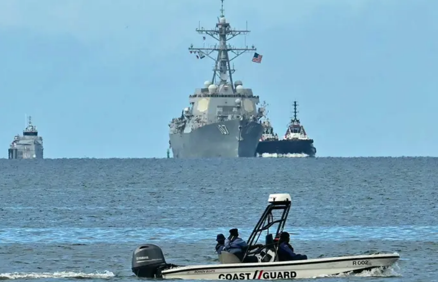 Buque de EEEUU llega a Trinidad y Tobago aumentando las tenciones en el Caribe