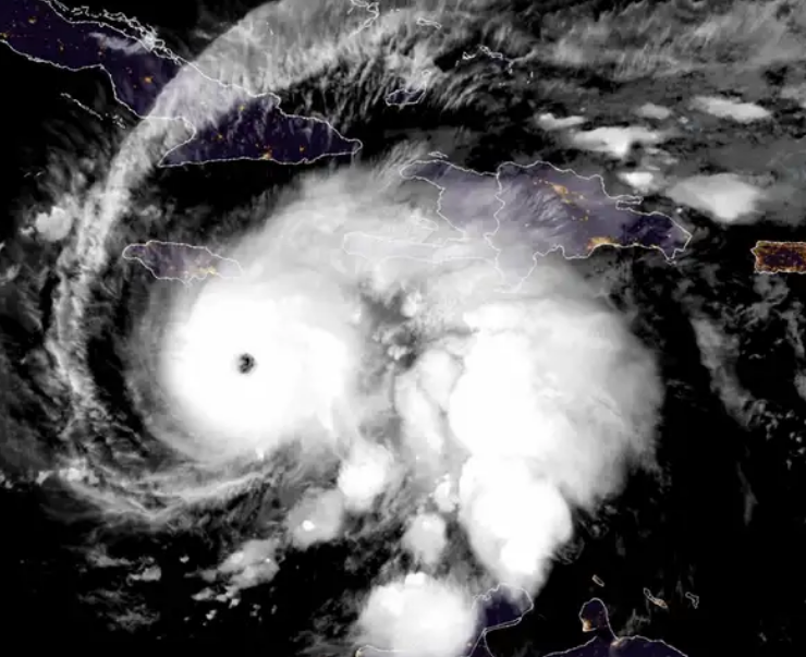 Melissa aumenta a huracán categoría 4 y amenaza el Caribe con fuerza devastadora