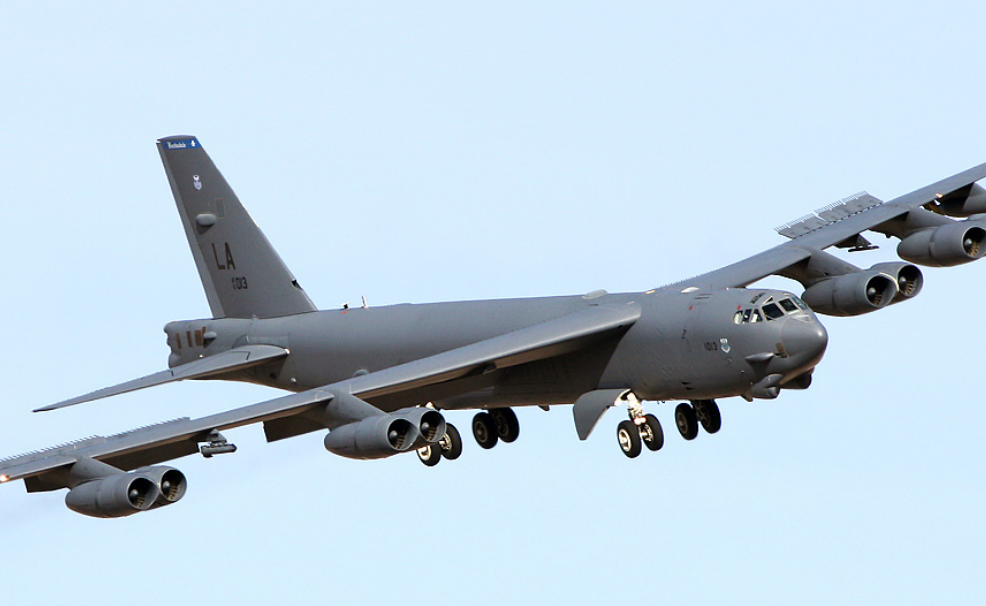 Aviones bombarderos sobrevuelan Venezuela: tensión en el Caribe