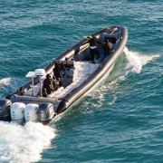 EEUU hunde lancha cerca de México, la guerra en el sur está subiendo