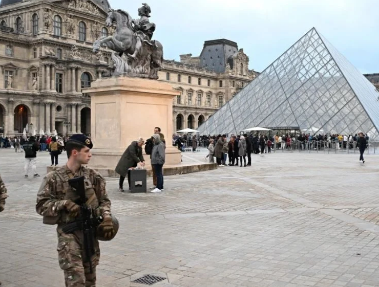 ¿Negligencia del Museo Louvre? Ya se les había advertido de fallas de seguridad