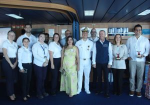 La Sefotur encabezó la bienvenida al crucero de Carnival Cruise Line, que arribó por primera vez al puerto de Progreso con más de 3,000 pasajeros, fortaleciendo el turismo marítimo y la economía local.