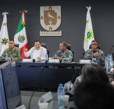 Gobernador Joaquín Díaz Mena refuerza acciones ante temporada de ciclones: llamado urgente a la prevención