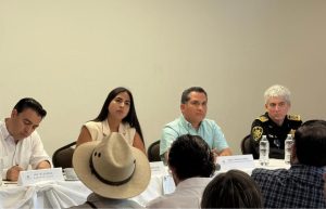 En diálogo con integrantes de la Fundación Paseo de Montejo se revisaron temas de movilidad, seguridad y preservación del patrimonio.