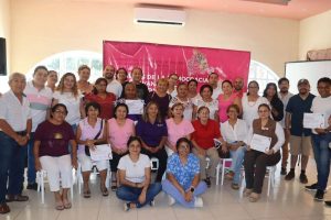 Liderazgos de Morena Yucatán reafirman su compromiso con la formación política y la defensa de la democracia durante el taller realizado en Progreso.