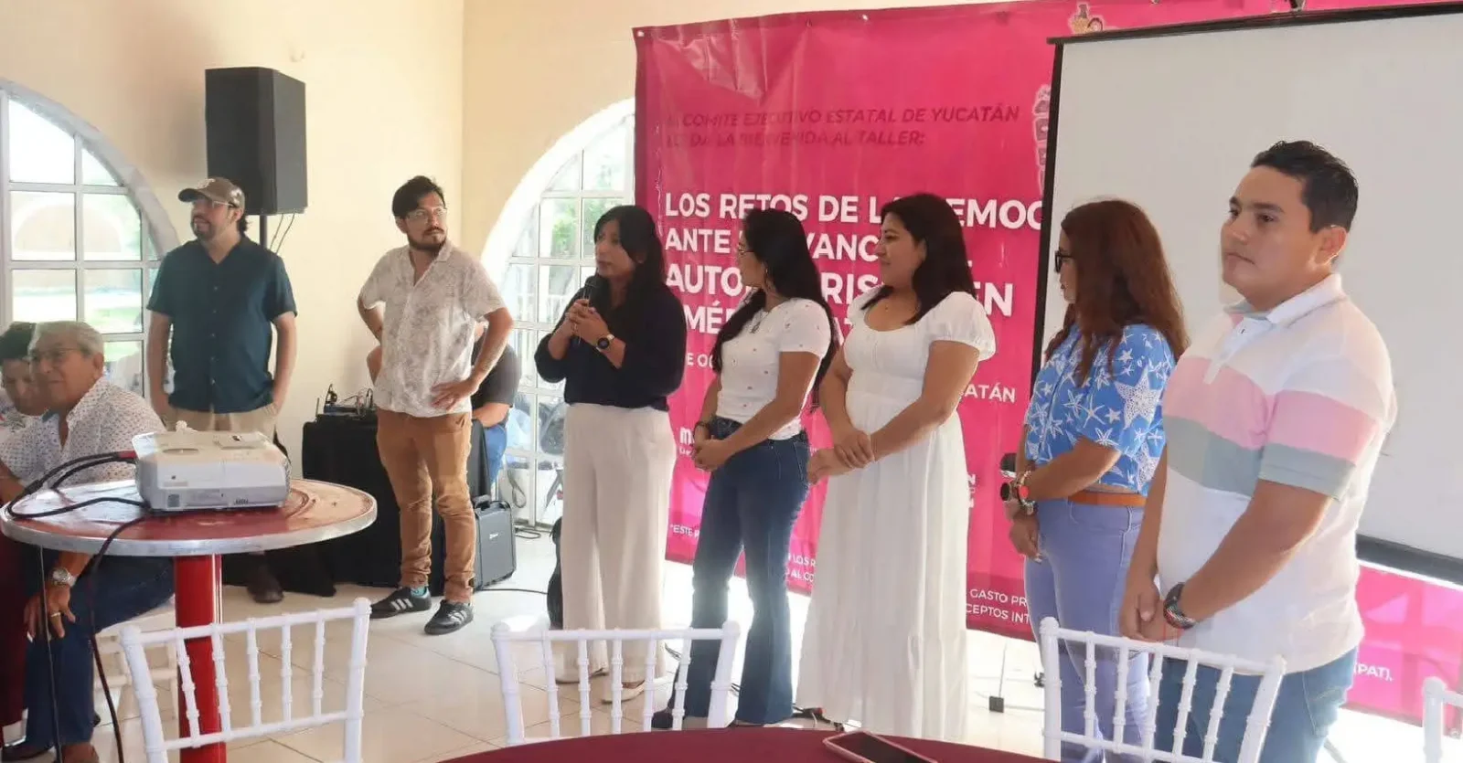 Retos de la democracia ante el avance del autoritarismo sacuden a Yucatán