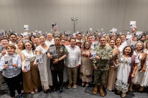 Gobernador detalló que la Cartilla de Derechos de las Mujeres contiene 15 derechos fundamentales que toda mujer debe conocer y ejercer