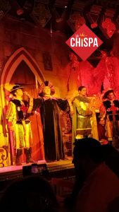 El espectáculo, de una hora de duración, combina música, danza y un mensaje de inclusión y esperanza