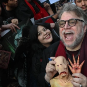 Guillermo del Toro se entrega a sus fans en evento de CDMX