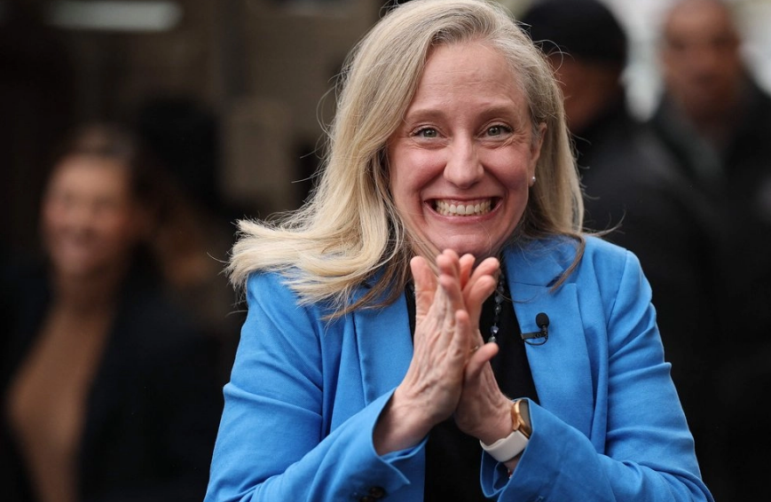 Virginia tiene nueva alcaldesa, primera vez que una mujer toma el cargo en este Estado