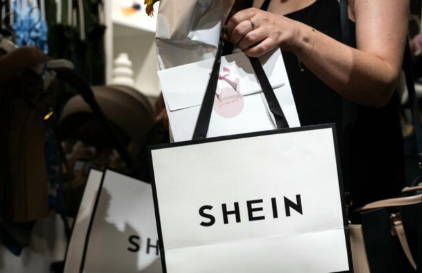 Polémica por contenido inapropiado y artículos prohibidos