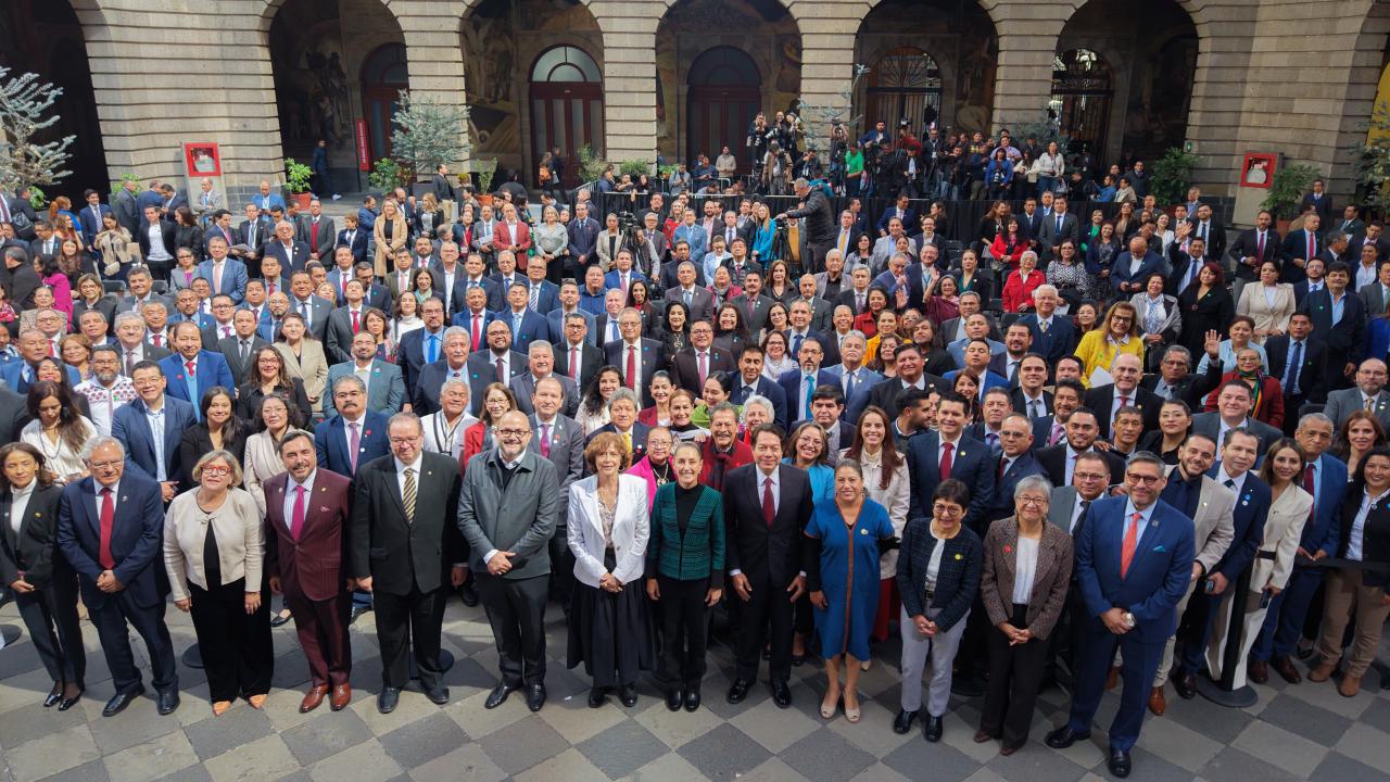 Sheinbaum llama a una nueva era educativa: austeridad, inclusión y soberanía tecnológica