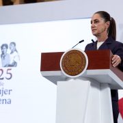 Claudia Sheinbaum presenta denuncia por acoso y llama a visibilizar la violencia contra las mujeres: “Si le pasa a la presidenta, ¿qué pasa con las demás?”