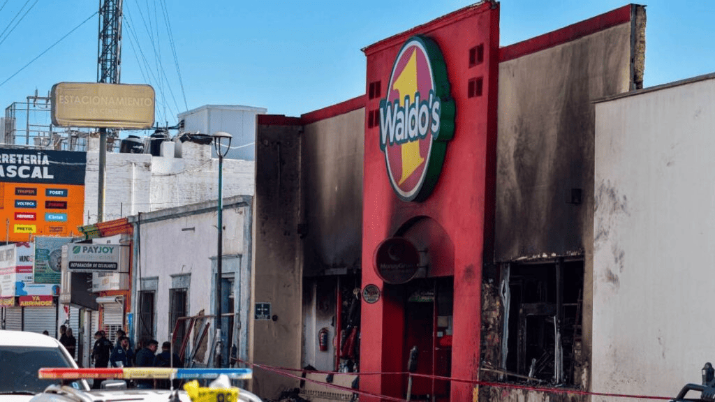 víctimas de la explosión en Waldos en Hermosillo