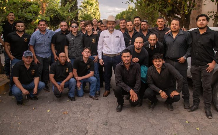 Ulises Mejía destaca avances económicos